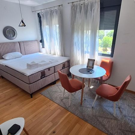 Lijepo Pozicioniran Stan, Atrakcije Blizu Apartment Podgorica Exterior photo