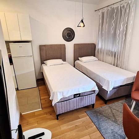 Lijepo Pozicioniran Stan, Atrakcije Blizu Apartment Podgorica Exterior photo